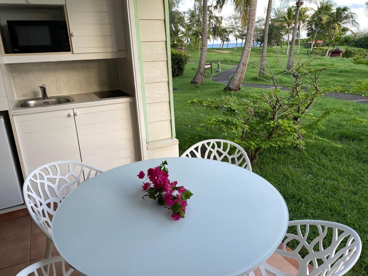 Sur La Plage, Village Vacances Sainte-Anne Bagian luar foto