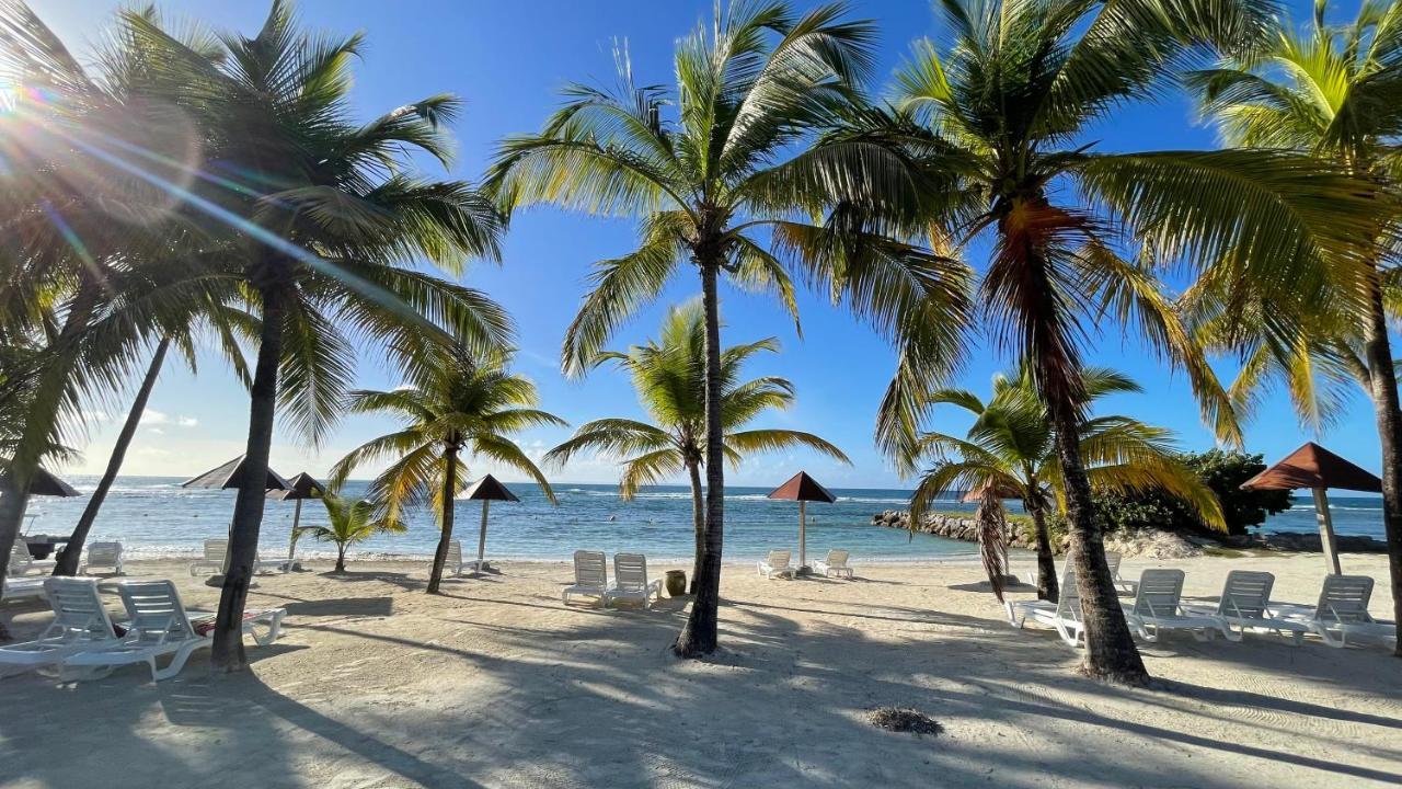 Sur La Plage, Village Vacances Sainte-Anne Bagian luar foto
